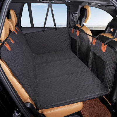 Hard-bottom dog car seat extender fitted across a car's rear seats