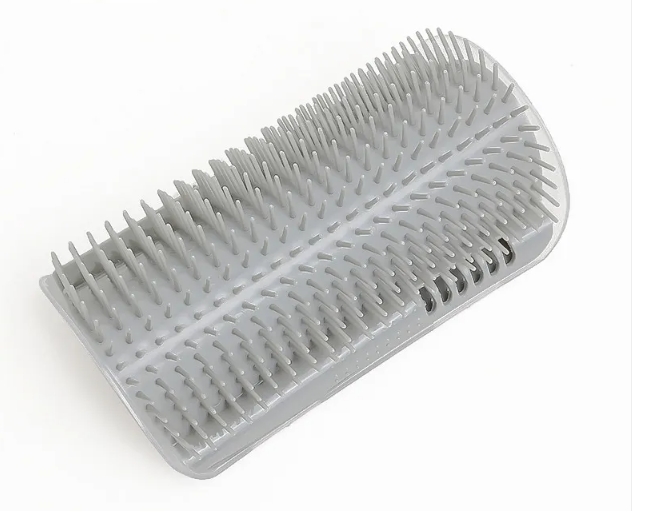 Close-up of the corner cat scratcher's arched bristles in grey